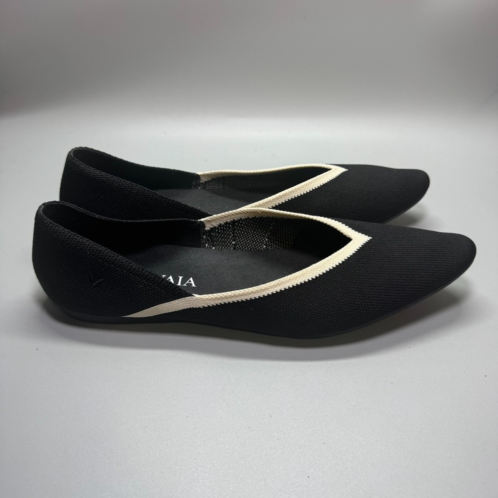 Vivaia Vienna Pointed Toe V-Cut Ballet Flats‎ Black White Size 41 US 9.5